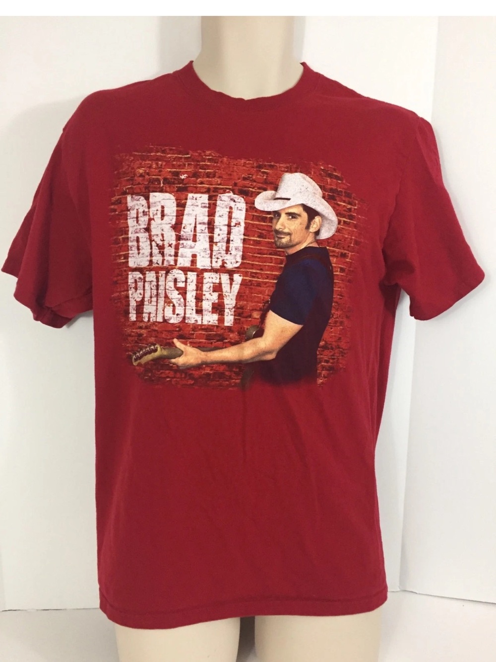 Brad Paisley Men's Medium 2014 Country Nation Tour Red Shirt